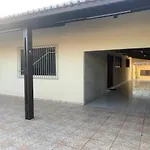 Casa Ampla Com Piscina E Churrasqueira