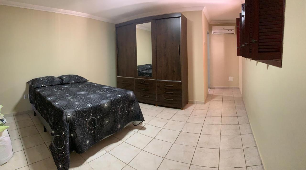 Casa Ampla Com Piscina E Churrasqueira Сasa de vacaciones